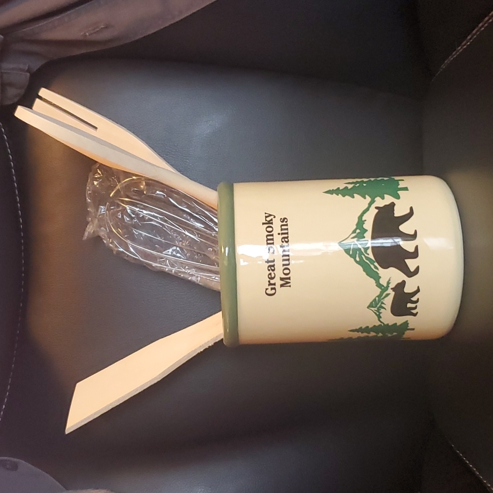 Great smoky mountains utensil holder new in box